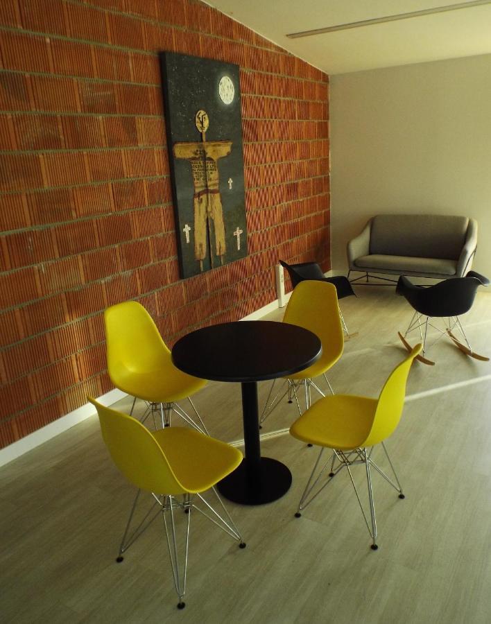 Albergue Santiago 15 Monforte Monforte De Lemos Εξωτερικό φωτογραφία