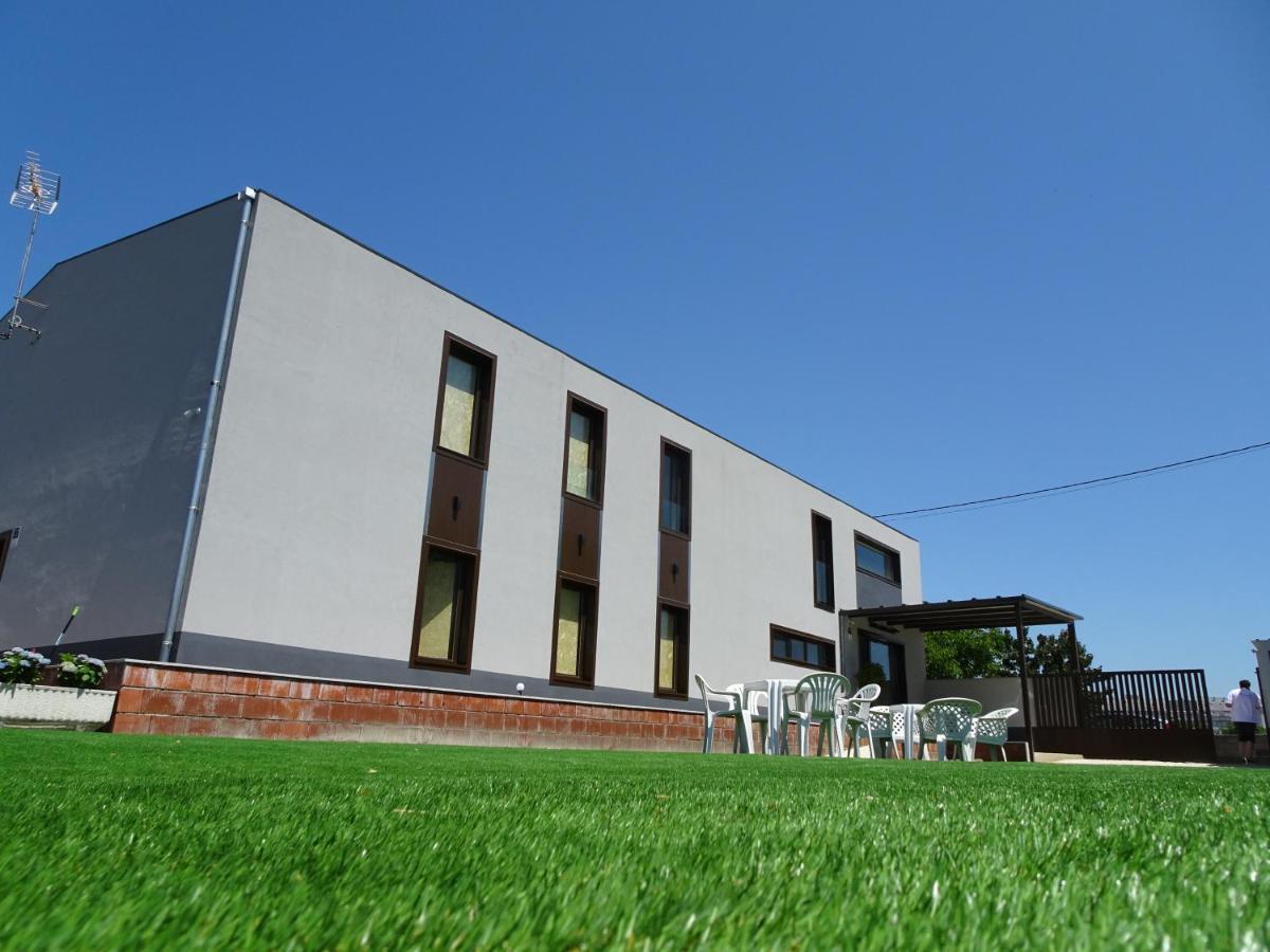Albergue Santiago 15 Monforte Monforte De Lemos Εξωτερικό φωτογραφία
