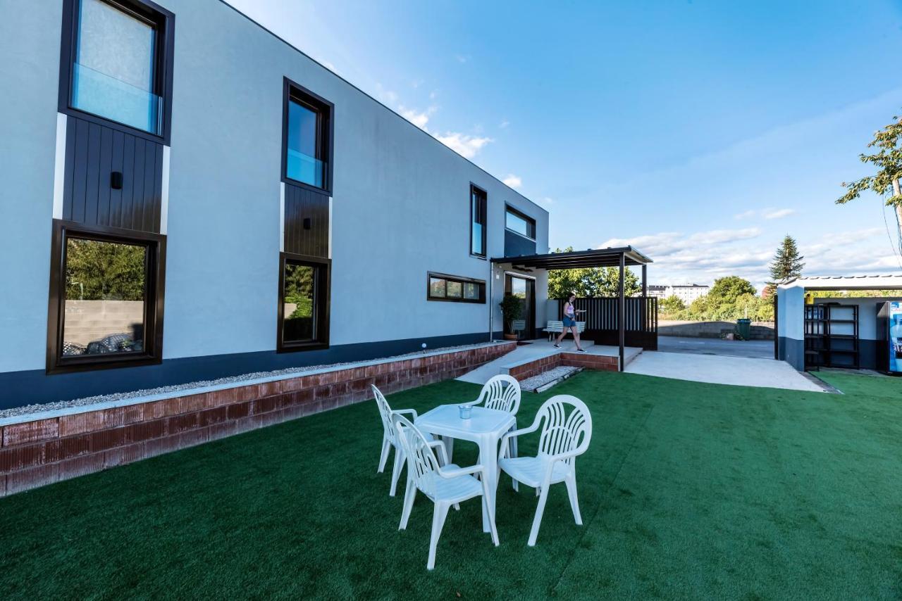 Albergue Santiago 15 Monforte Monforte De Lemos Εξωτερικό φωτογραφία